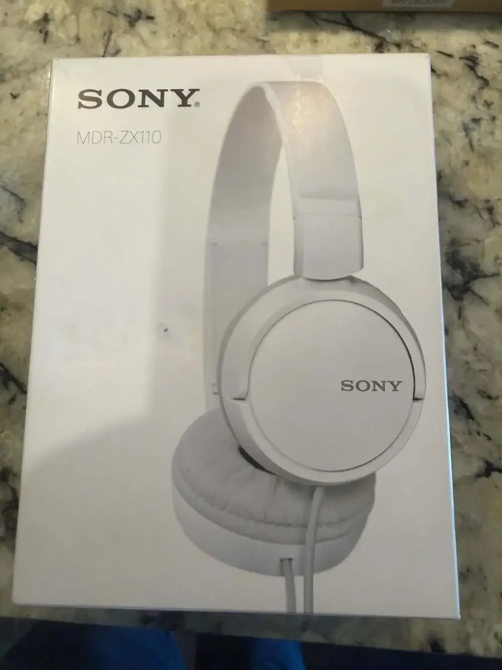 Sony MDR-ZX110 Wired On-Ear‎ Headphones White